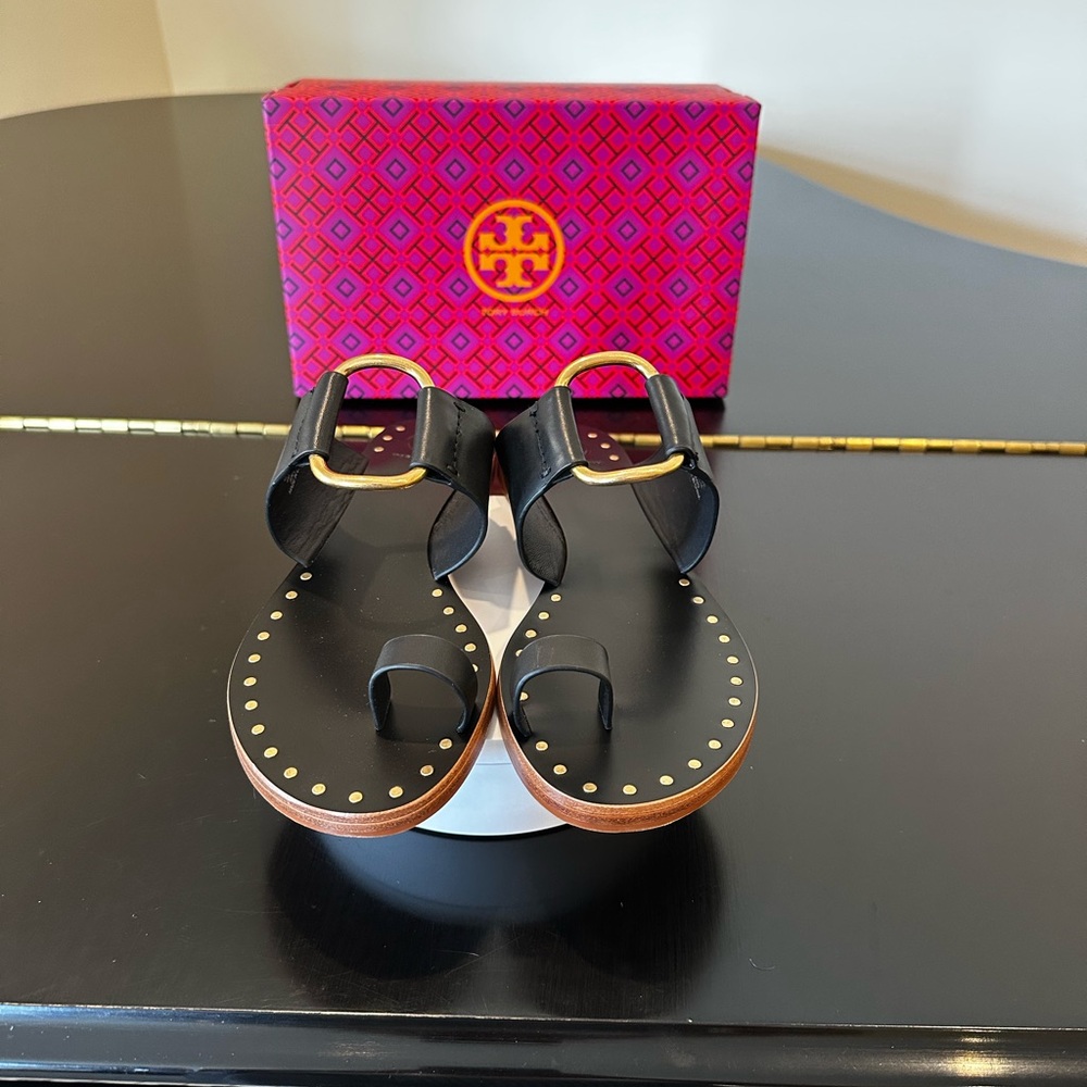 TORY BURCH NWT AUTHENTIC MINIMALIST LUXURY RESORT SUMMER RAVELLO STUDDED SANDAL - Picture 7 of 17